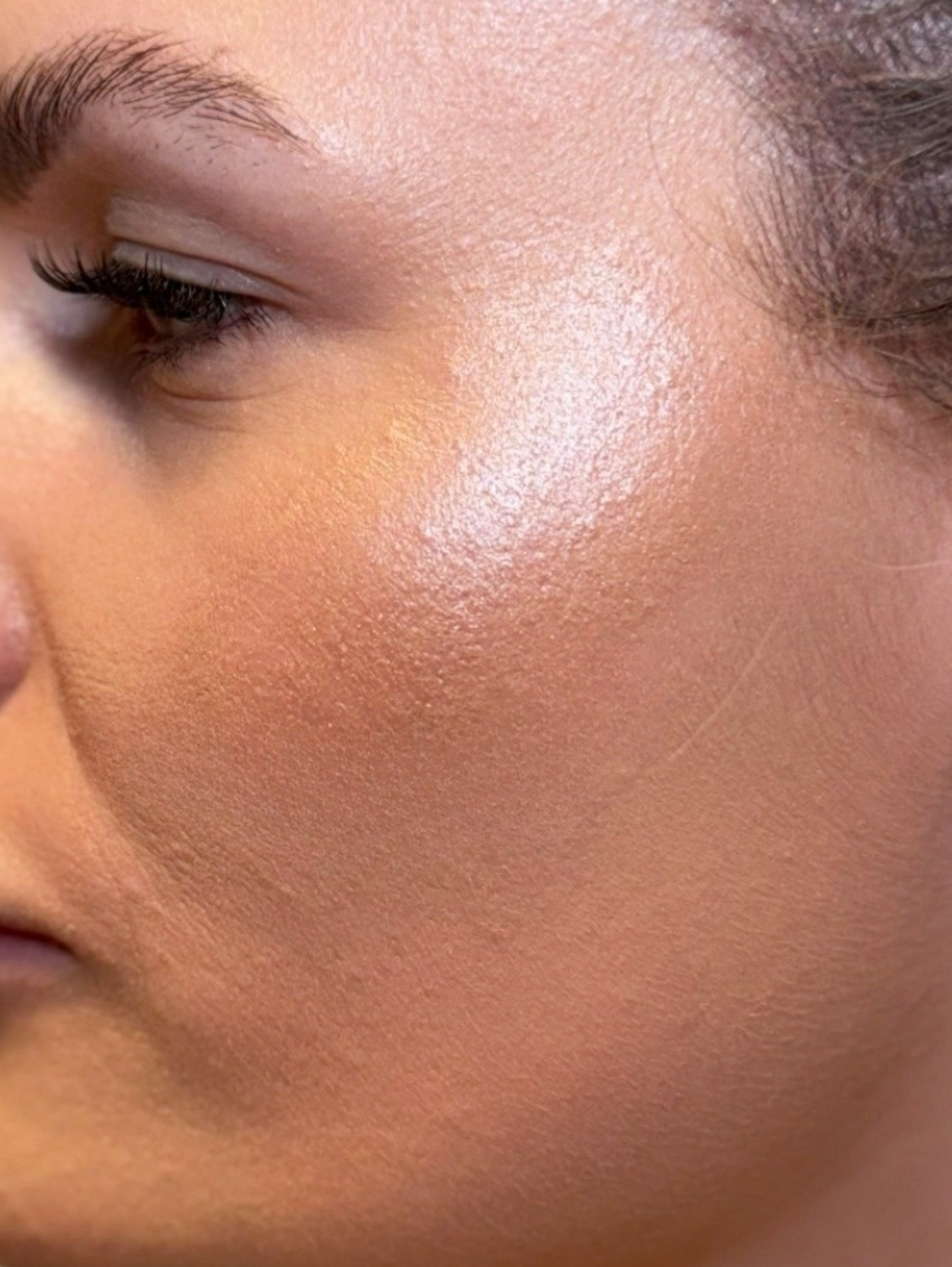 Dewy Liquid Highlighter "Rose Ritual"